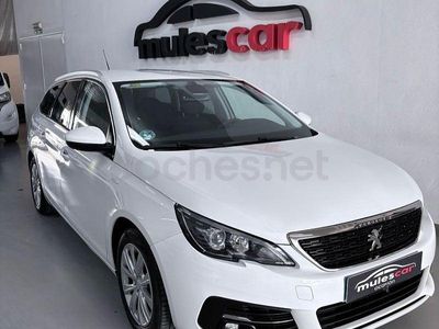 Usado Peugeot 308 SW Style 130 CV (95 kW) 2020 Blanco Familiar
