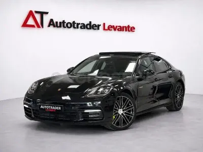 Begagnad Porsche Panamera 4 462 HK (339 kW) 2019 Svart Sedan
