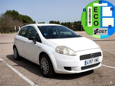Usado Fiat Grande Punto Dynamic 77 CV (56 kW) 2009 Blanco Utilitario