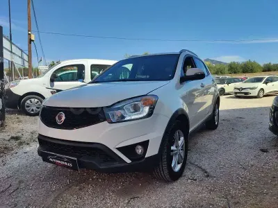 Usado SsangYong Korando 149 CV (109 kW) 2014 Blanco SUV