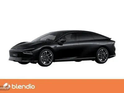 Nuevo XPENG P7 202 kW (276 CV) 2025 Negro Berlina