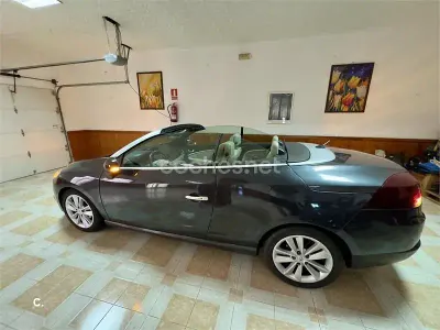 Usado Renault Mégane Cabriolet 110 CV (80 kW) 2011 Gris / plata Descapotable