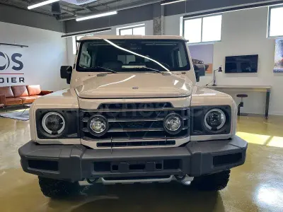 Nuevo Ineos Grenadier 286 CV (210 kW) 2026 Beige Familiar