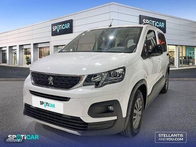 Blanco Usado 2023 Peugeot Rifter Allure Monovolumen | 21.695 € (Un poco caro)