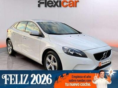 Usado Volvo V40 Momentum 120 CV (88 kW) 2018 Blanco Utilitario