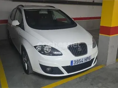 Usado Seat Altea XL Style 105 CV (77 kW) 2013 Blanco Monovolumen