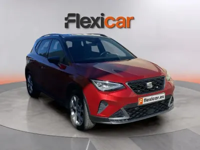Usado Seat Arona FR 150 CV (110 kW) 2023 Rojo SUV
