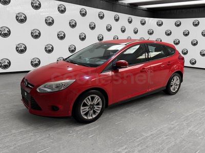 Usado Ford Focus Trend 100 CV (73 kW) 2013 Rojo Berlina