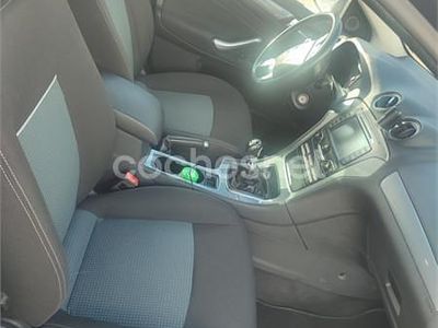 Usado Ford Mondeo Limited 140 CV (102 kW) 2012 Negro Berlina