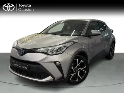 Usado Toyota C-HR Advance 184 CV (135 kW) 2022 Gris / plata SUV