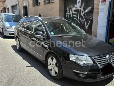 Usado VW Passat Sportline 200 CV (147 kW) 2006 Negro Familiar
