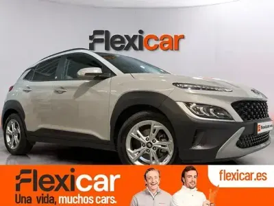Usado Hyundai Kona 120 CV (88 kW) 2022 Gris SUV