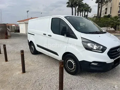 Usado Ford Transit Custom Nugget 170 CV (125 kW) 2023 Blanco Monovolumen