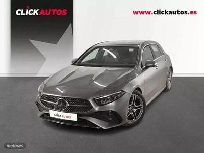Usado Mercedes A180 AMG line 116 CV (85 kW) 2024 Gris / plata Berlina