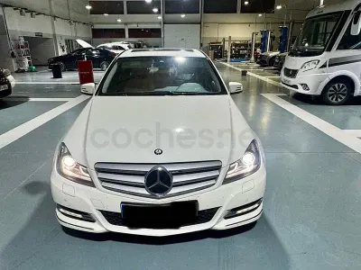 Käytetty Mercedes C250 Elegance 204 HP (150 kW) 2012 Valkoinen Sedan