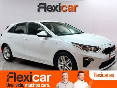 Usado Kia Ceed 120 CV (88 kW) 2021 Blanco Utilitario