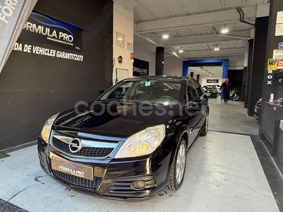 Usado Opel Vectra Elegance 140 CV (102 kW) 2007 Gris / plata Berlina