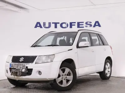 Begagnad Suzuki Grand Vitara 129 HK (94 kW) 2010 Vit SUV