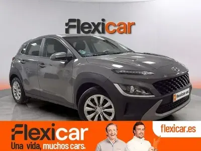 Usado Hyundai Kona 120 CV (88 kW) 2022 Gris SUV