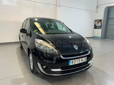 Usado Renault Grand Scénic III Dynamique 110 CV (80 kW) 2012 Negro Monovolumen