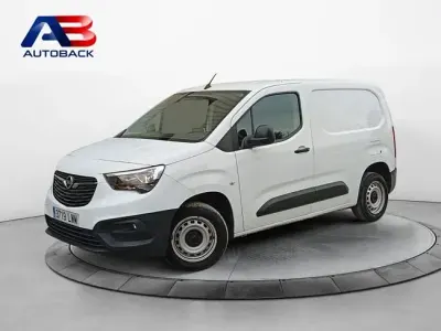 Usado Opel Combo 100 CV (73 kW) 2022 Blanco Monovolumen