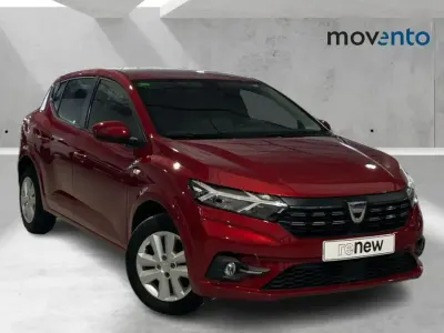 Usado Dacia Sandero Comfort 91 CV (66 kW) 2021 Rojo Berlina