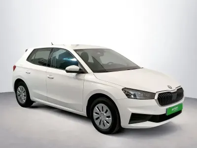 Usado Skoda Fabia Active 95 CV (69 kW) 2022 Blanco Utilitario