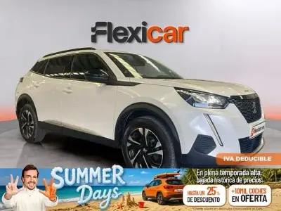 Usado Peugeot 2008 Allure 130 CV (95 kW) 2023 Blanco SUV