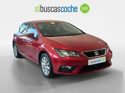 Usado Seat Leon Style 110 CV (80 kW) 2017 Rojo