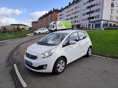 Occasion Kia Venga 75 PK (55 kW) 2010 Wit Hatchback