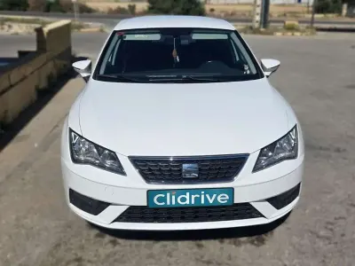 Usado Seat Leon Style 116 CV (85 kW) 2017 Blanco Berlina