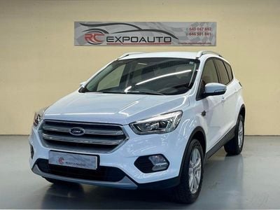 Negro Usado 2019 Ford Kuga ST-Line SUV | 16.990 € (Precio justo)