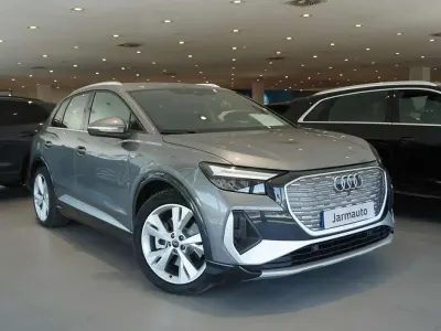 Usado Audi Q4 e-tron S-Line 150 kW (204 CV) 2023 Gris SUV