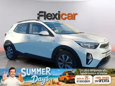 Usado Kia Stonic 84 CV (61 kW) 2023 Blanco SUV