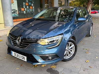 Usado Renault Mégane IV Bose Edition 130 CV (95 kW) 2016 Azul Berlina