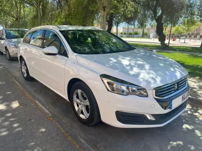 Usado Peugeot 508 SW Active 120 CV (88 kW) 2018 Blanco Familiar