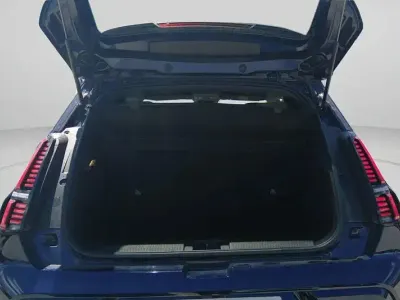 Usado Renault R5 Iconic 110 kW (150 CV) 2024 Azul Utilitario