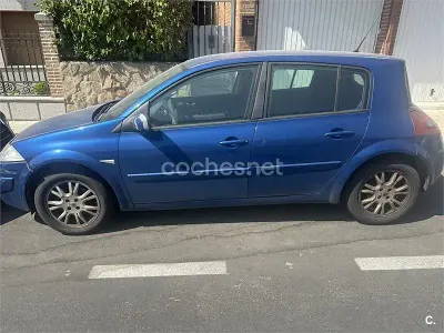 Usado Renault Mégane III 105 CV (77 kW) 2008 Azul Berlina