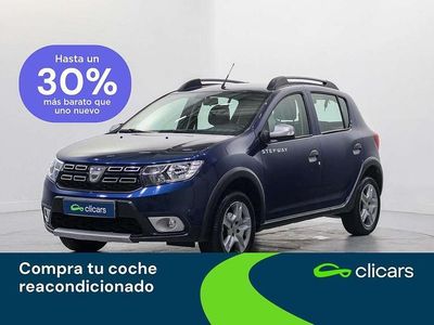 Usado Dacia Sandero Lauréate 90 CV (66 kW) 2018 Azul Utilitario