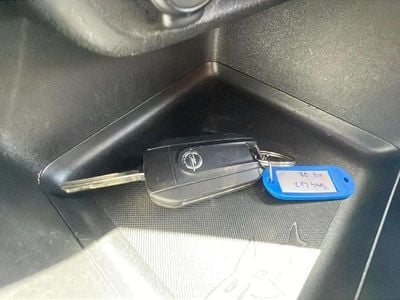 Begagnad Opel Corsa Edition 101 HK (74 kW) 2021 Grå Halvkombi