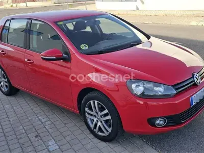 Usado VW Golf VI Advance 105 CV (77 kW) 2011 Rojo Utilitario