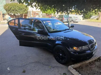 Usado BMW 320 150 CV (110 kW) 2004 Azul Berlina