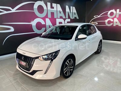 Usado Peugeot 208 Allure 100 CV (73 kW) 2021 Blanco Utilitario
