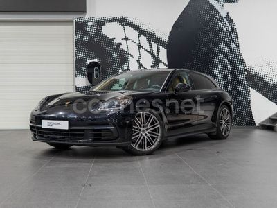Porsche Panamera 4