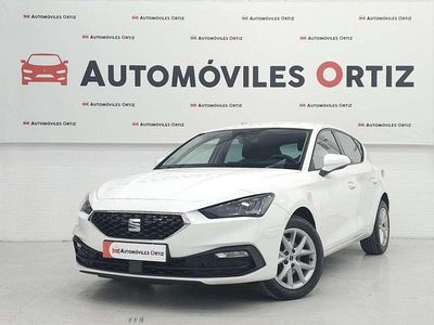 Usado Seat Leon Style 116 CV (85 kW) 2021 Blanco Utilitario