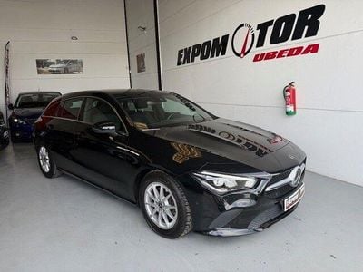 Usado Mercedes CLA200 Shooting Brake 150 CV (110 kW) 2021 Negro Familiar