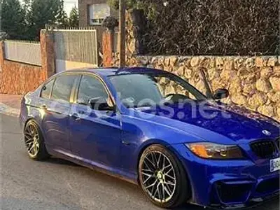 Usado BMW 318 143 CV (105 kW) 2009 Azul Berlina