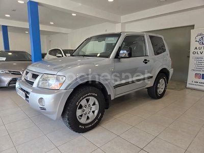 Gris / plata Usado 2004 Mitsubishi Montero SUV | 18.000 €