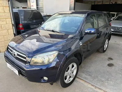 Usado Toyota RAV4 Premium 177 CV (130 kW) 2007 Azul SUV