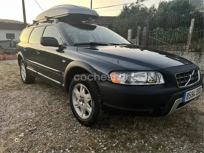 Usado Volvo XC70 163 CV (119 kW) 2004 Azul Familiar